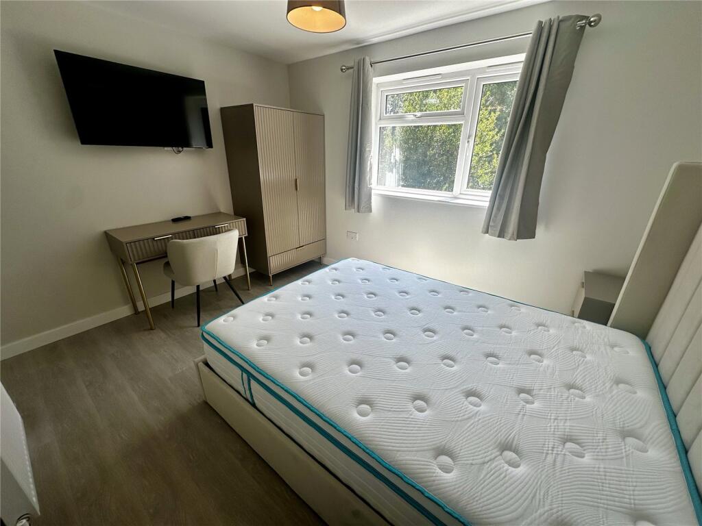 House in Southampton - View 3