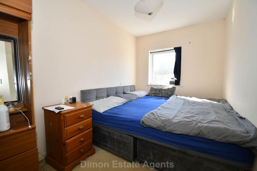 House in Portsmouth - View 5