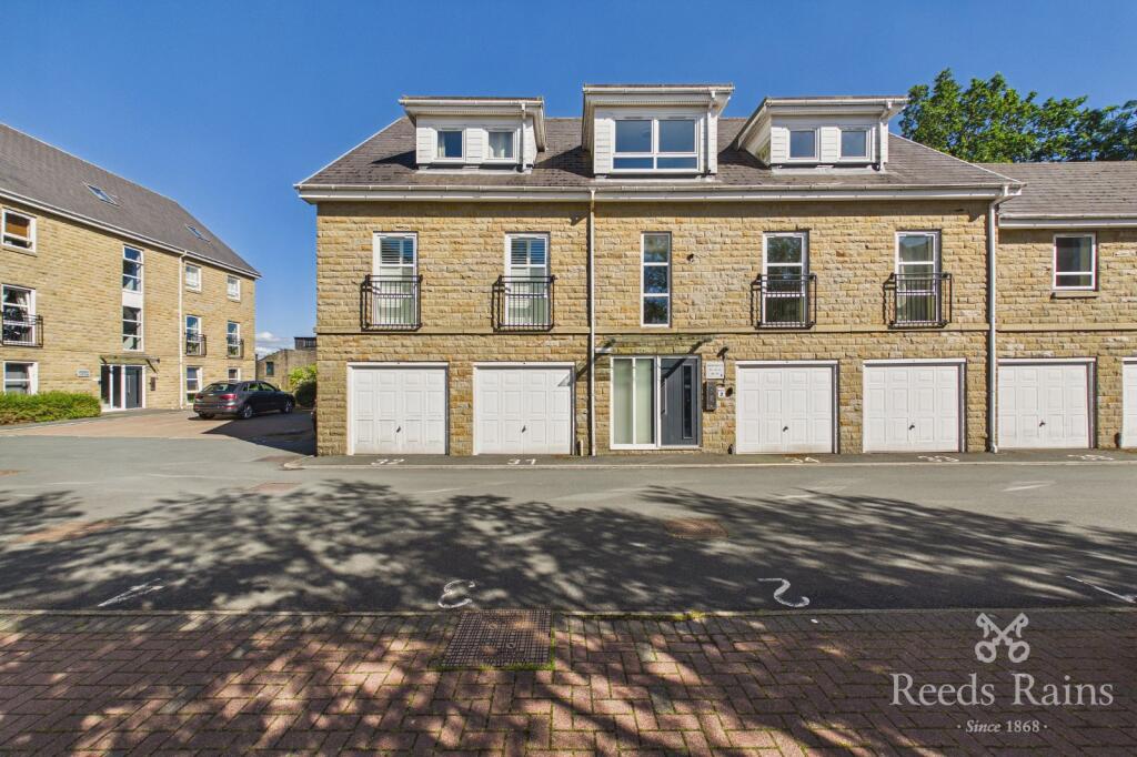 Main image of property: Albert Promenade, Halifax, West Yorkshire, HX3