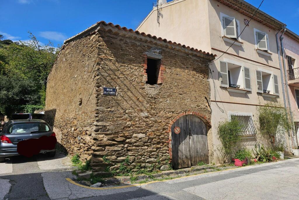 Main image of property: Provence-Alps-Cote d`Azur, Var, La Garde-Freinet
