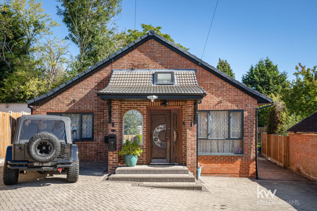 Main image of property: Preston Gardens, Luton, LU2