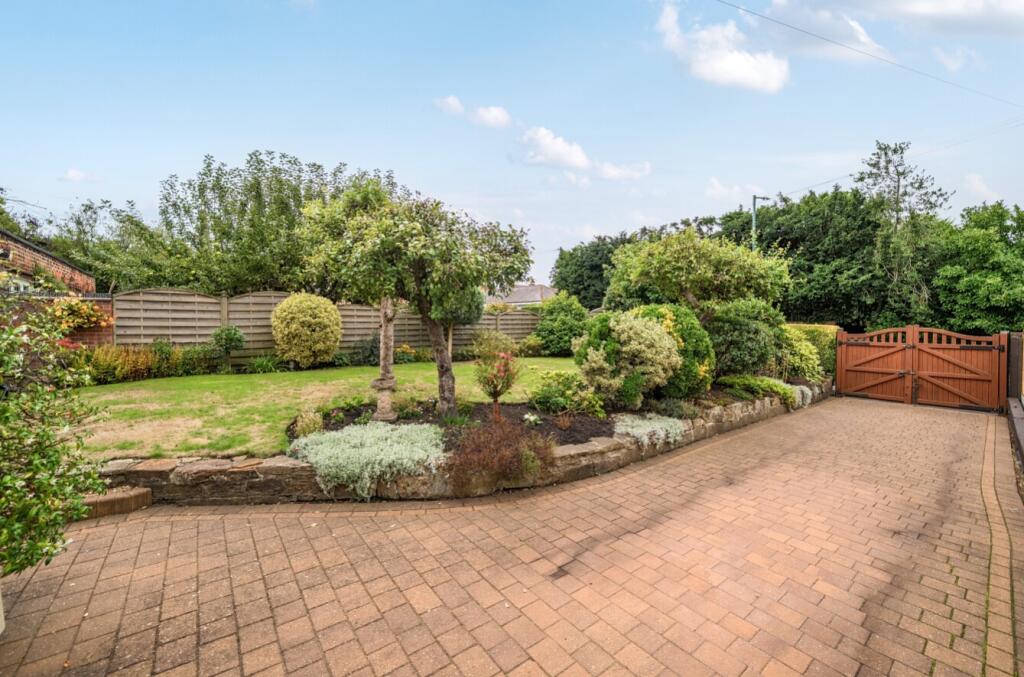 House in Nottingham, Wollaton Vale - View 4