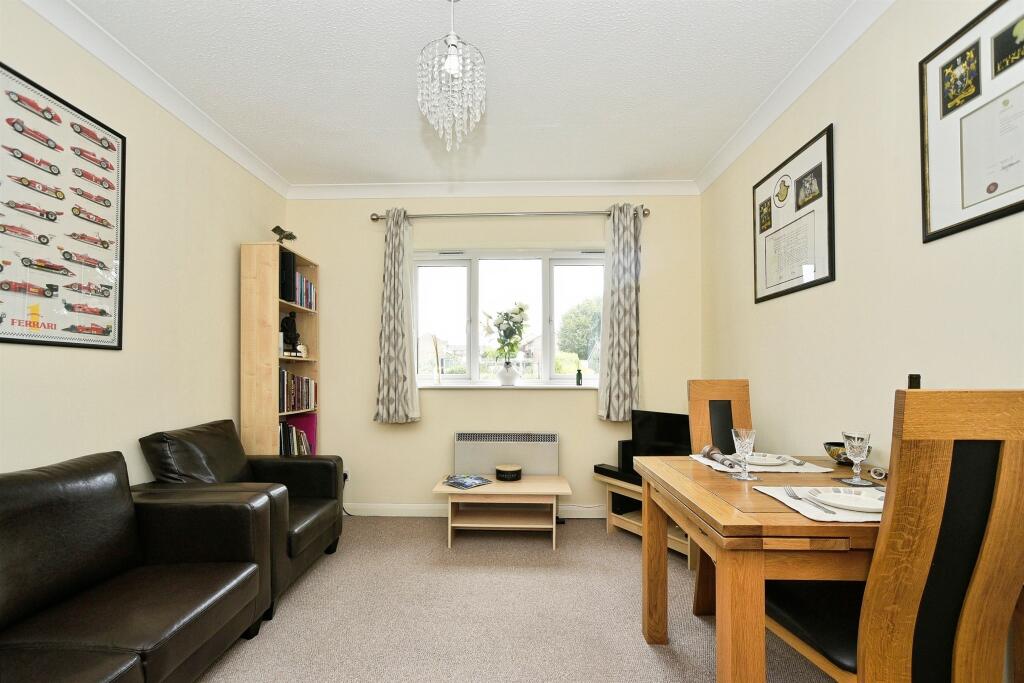 Apartment in Ludgershall, Wiltshire - View 2