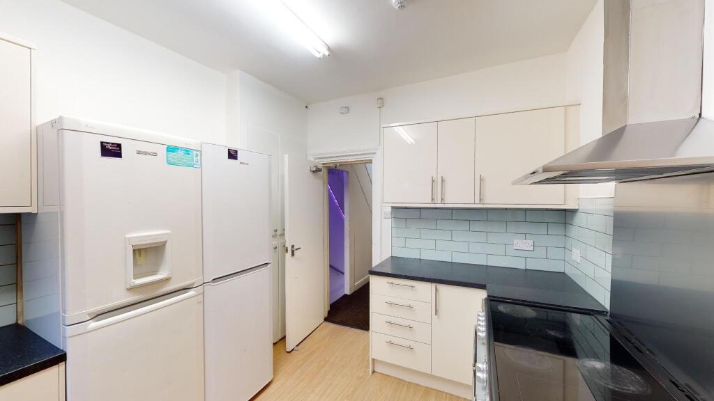 Main image of property: 17 Wilkinson Street, Broomhall, S10 2GA