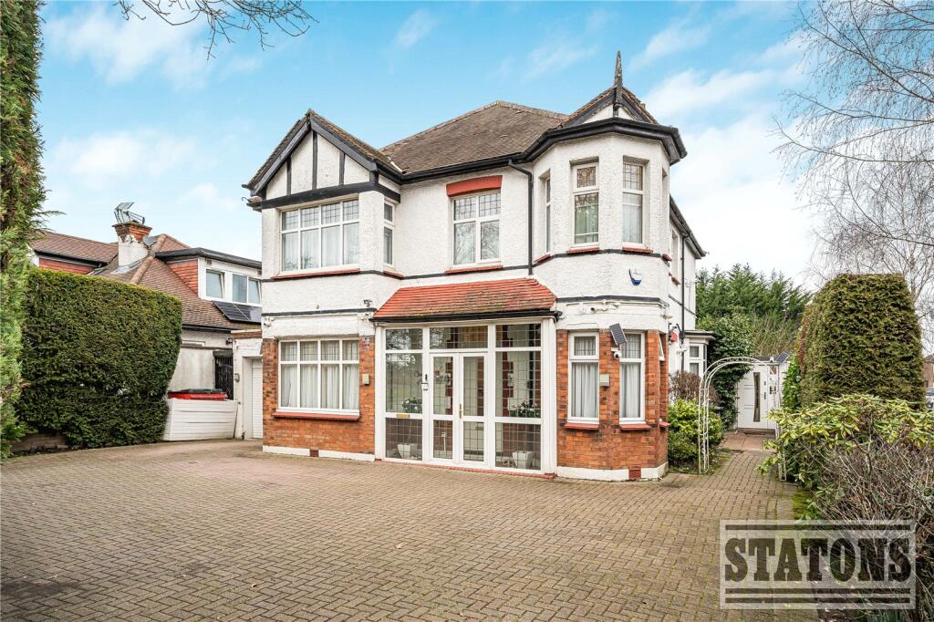 Main image of property: Chase Side, London, N14