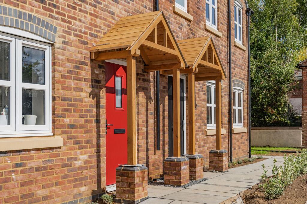 House in Northampton - More