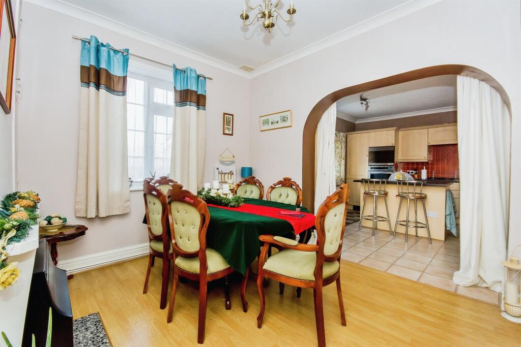 House in North Kesteven, Ruskington - View 2