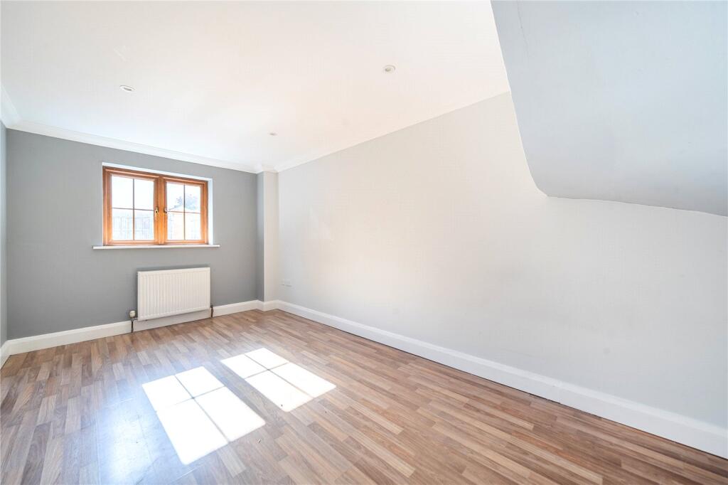 House in Tonbridge - View 2
