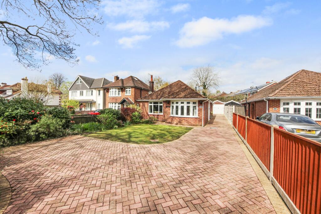 Main image of property: West End Road, Bitterne, SO18