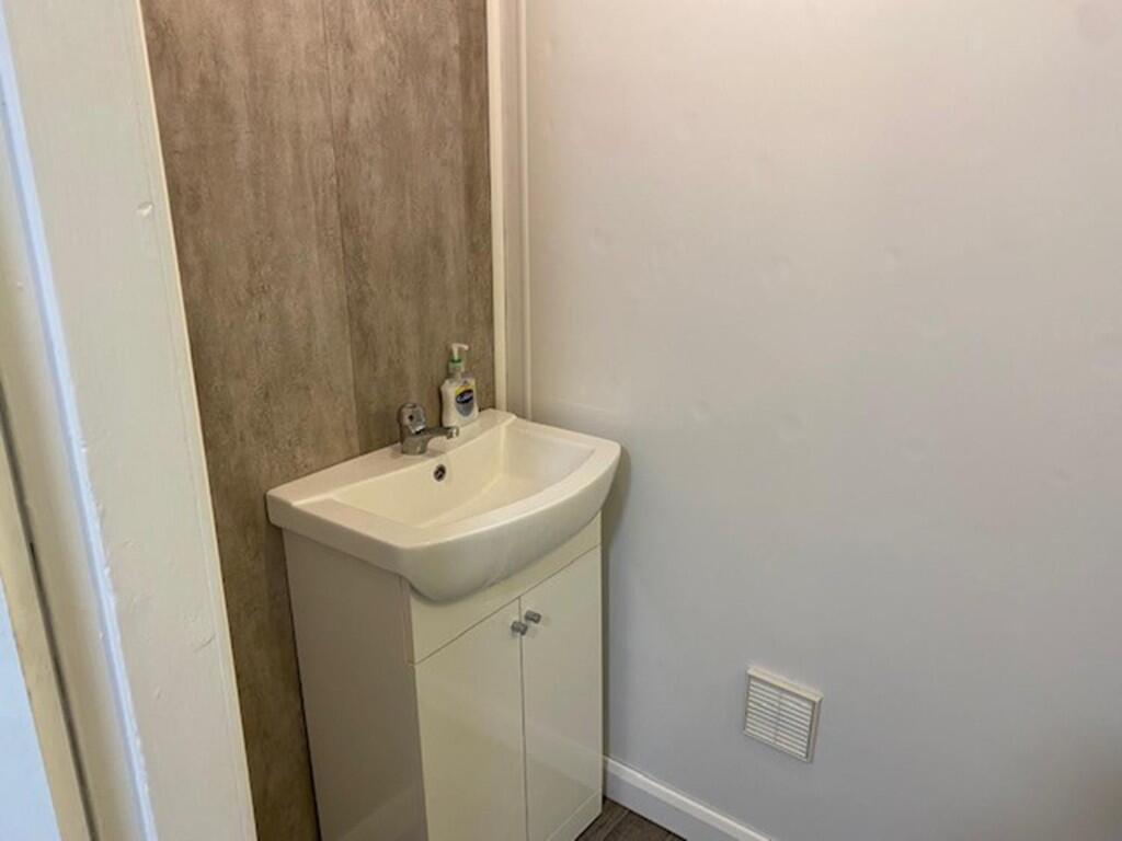 Additional image 11 of Leasehold Tanning Salon & Beauty Rooms, Bristol Road South, Birmingham, B31 2PE