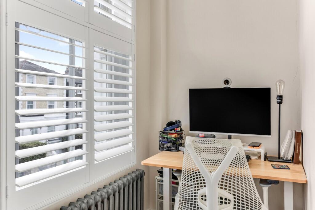 Apartment in London - View 5
