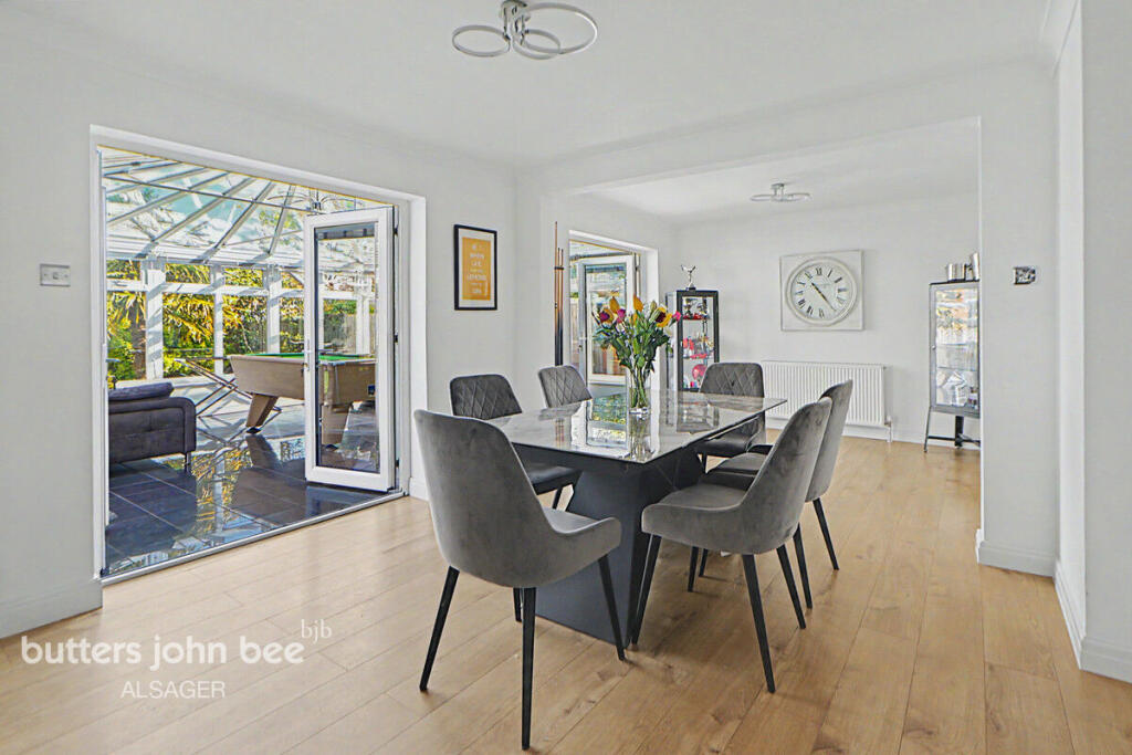 Padston Drive, Alsager photo 4