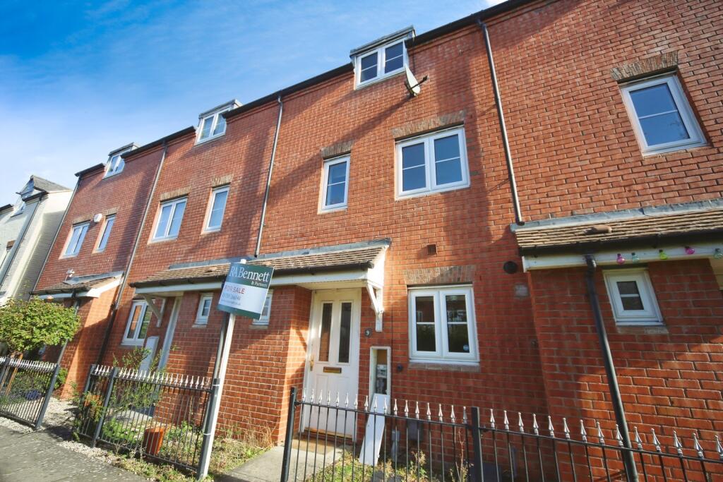 Main image of property: Wordsworth Avenue, Stratford-upon-Avon, Warwickshire, CV37