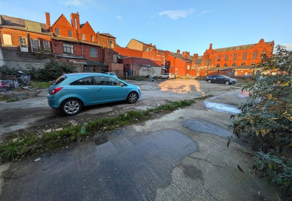 Bradshawgate, Leigh, Greater Manchester, WN7 - View 5