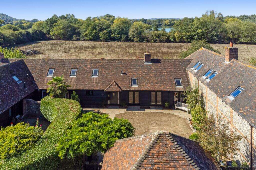 Main image of property: Spade Oak Farm, Coldmoorholme Lane, Bourne End, Buckinghamshire, SL8