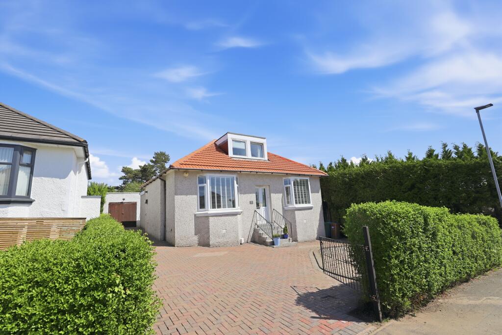 Main image of property: 2 Lochearnhead Road, Stepps, Glasgow, G33