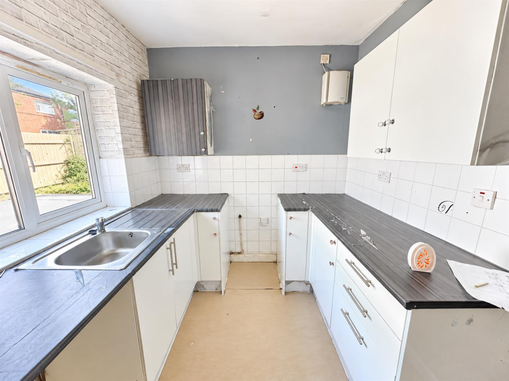 House in Oldham - View 5