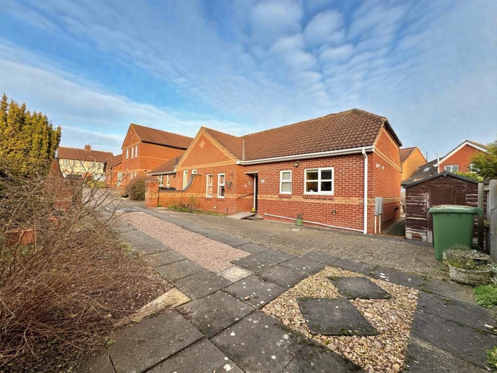 2-bed semi-detached on Mansion House Gardens, Melton Mowbray, £220,000