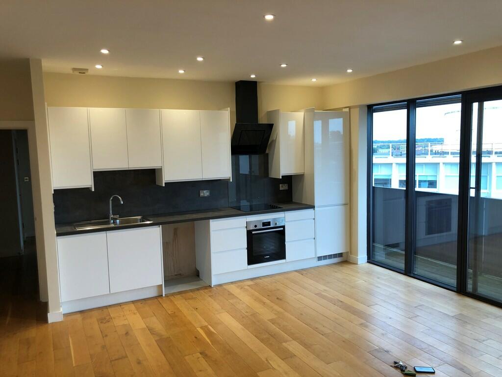 Penthouse 6, Metropolitan Apartments photo 3
