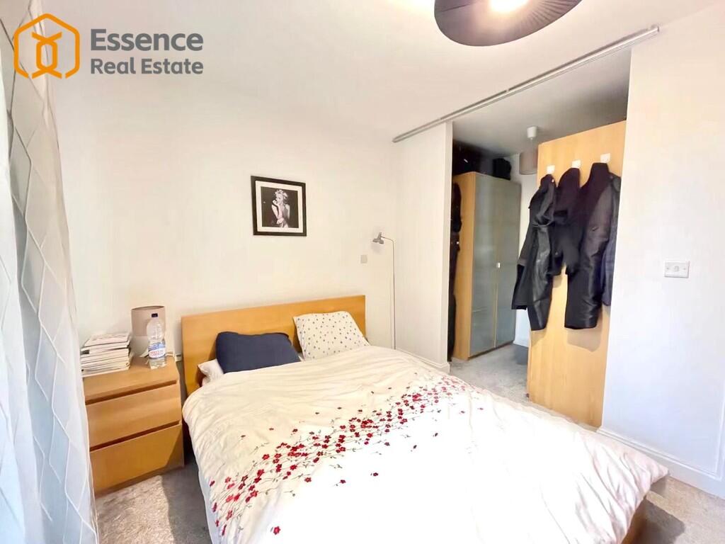 Apartment in Birmingham, West Midlands - More
