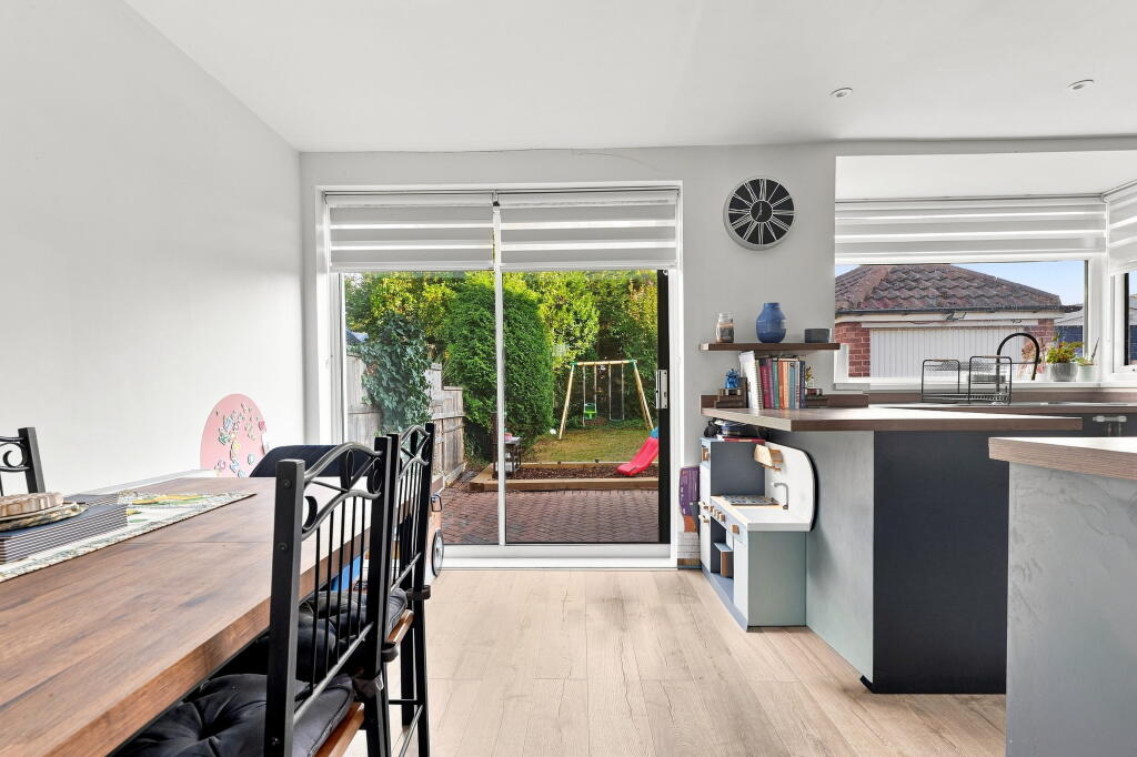 House in Rotherham, South Yorkshire - View 5
