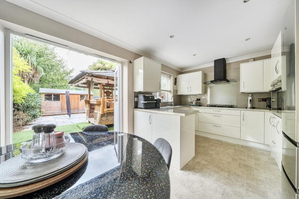 House in Rochester - View 2