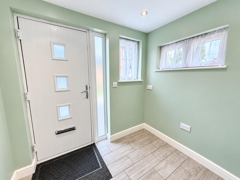 House in Southend-on-Sea - View 4