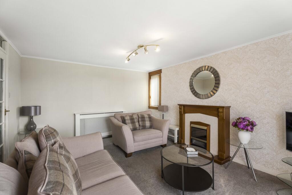 Apartment in Edinburgh - More