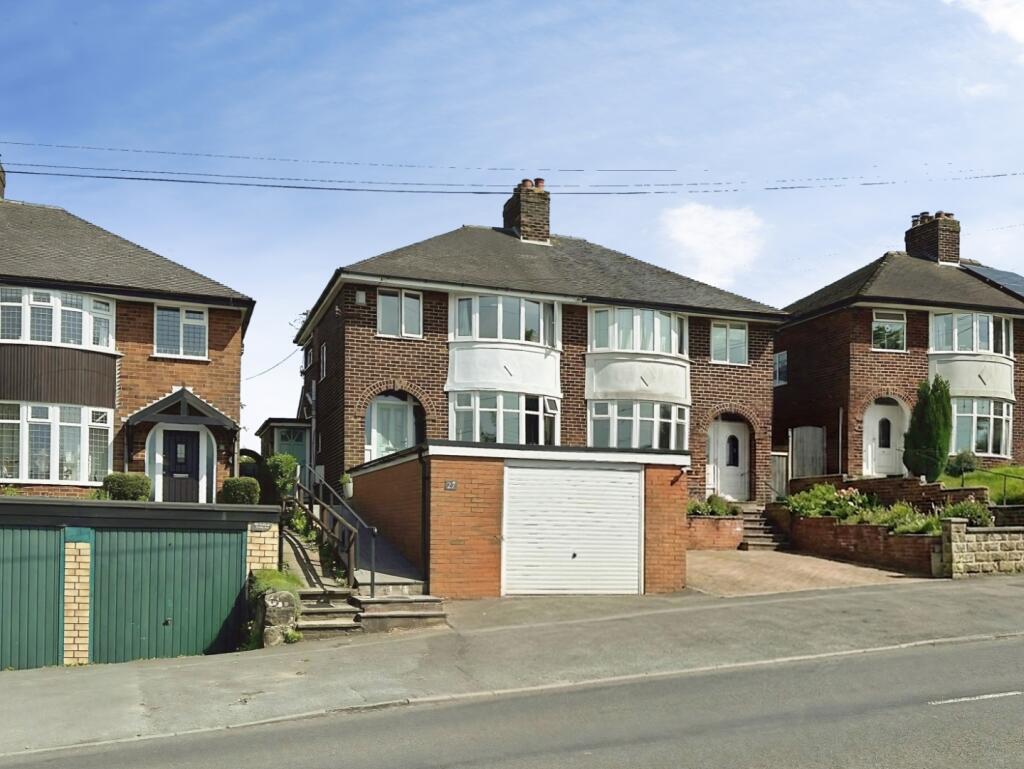 3-bed semi-detached on Ladderedge, Leek, Staffordshire, ST13 7AD, £250,000