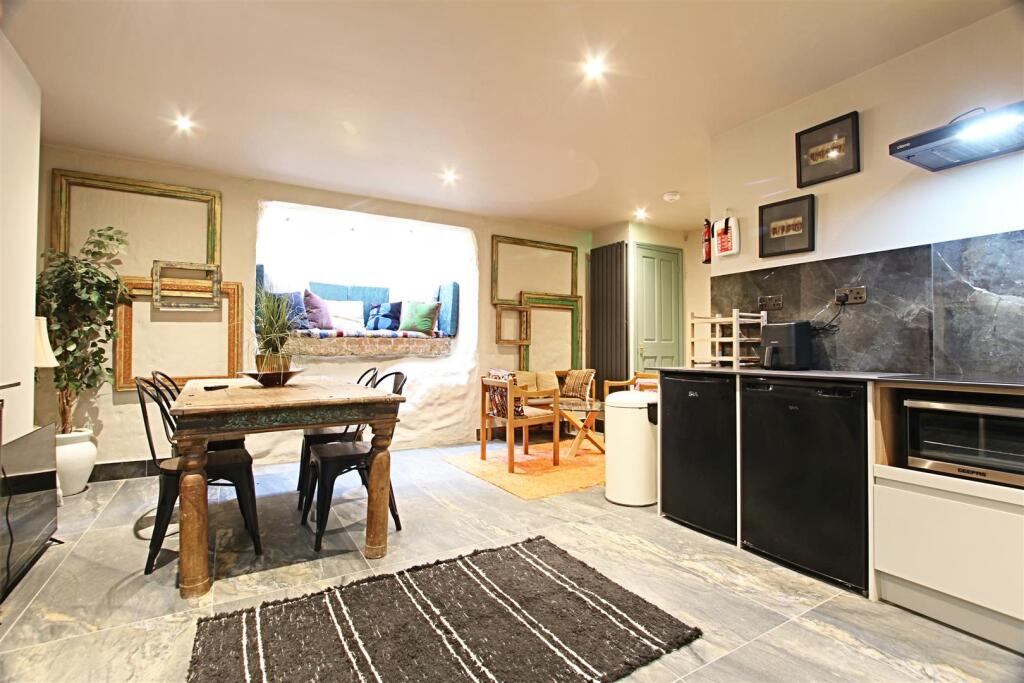 4 bedroom house for rent