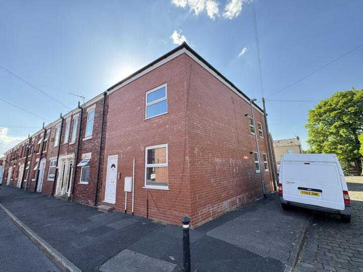 Main image of property: Flat 3, James Street, Preston, PR1