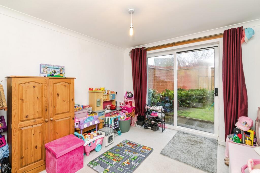 Deepdale, Lowestoft, NR33 photo 2