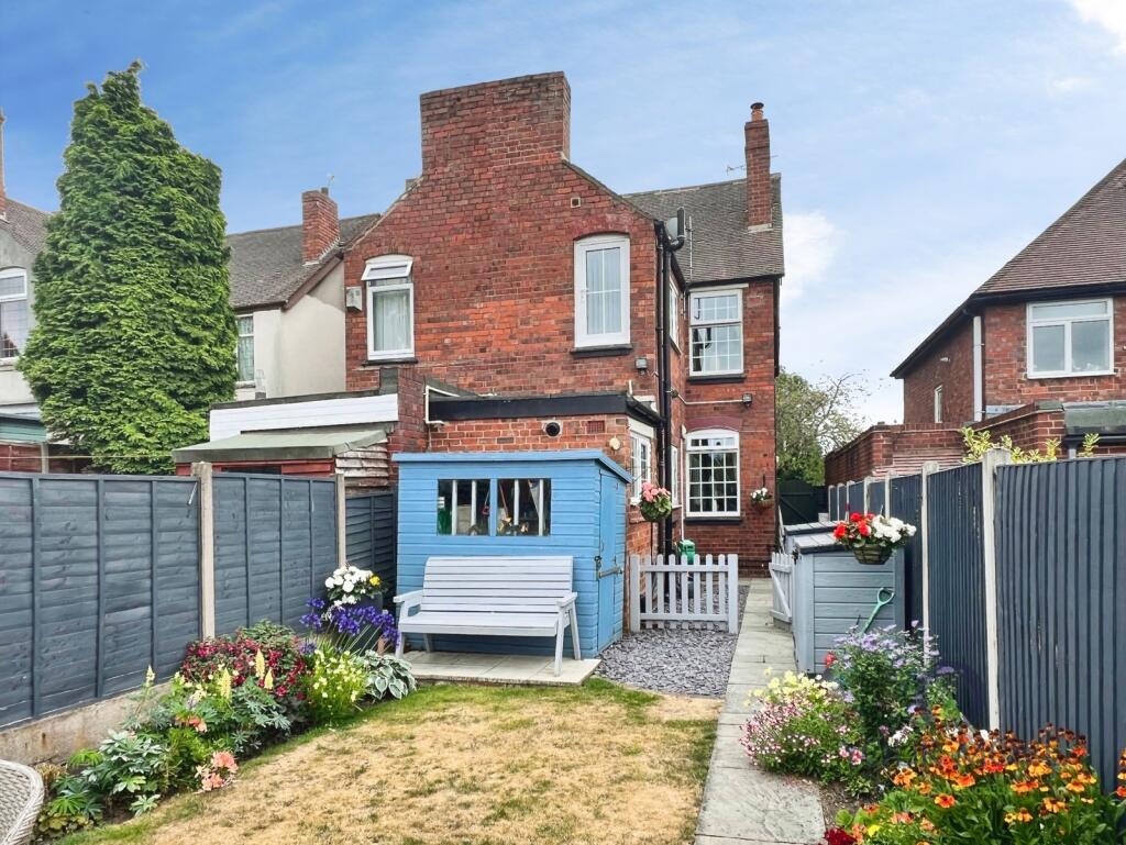 House in Dudley, West Midlands - More