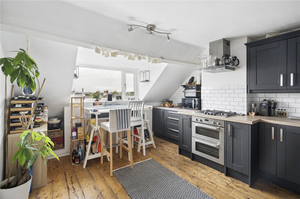 Apartment in Bristol, Redland - View 3