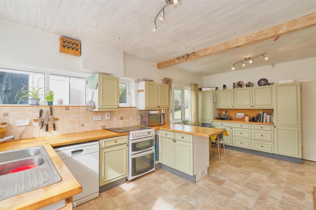 Carlton Road, Seaford - View 6