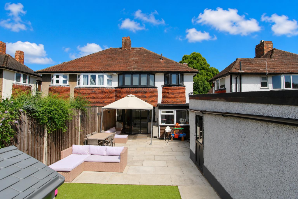 Main image of property: The Ridgeway, Waddon
