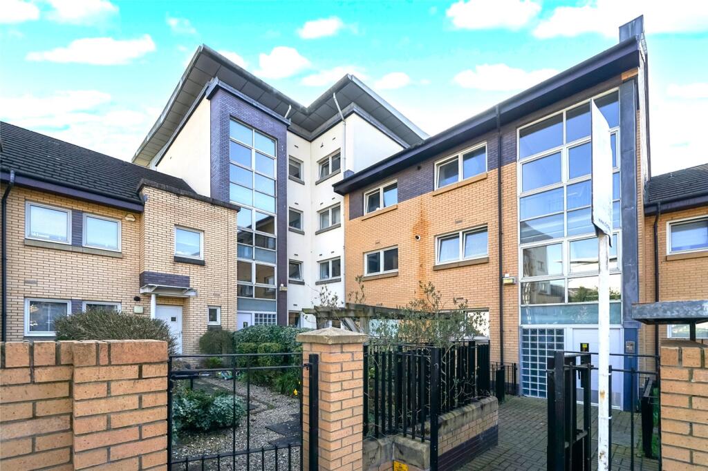 Main image of property: Waterside Place, Glasgow, Glasgow City, G5