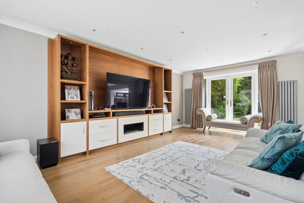 House in Harrow - View 2