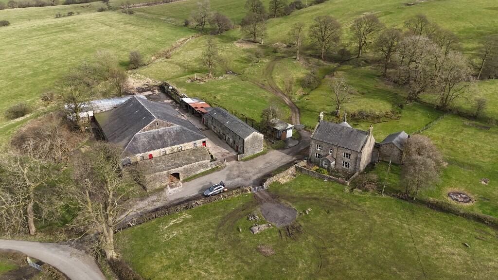 House in Ribble Valley, Pendleton - View 2