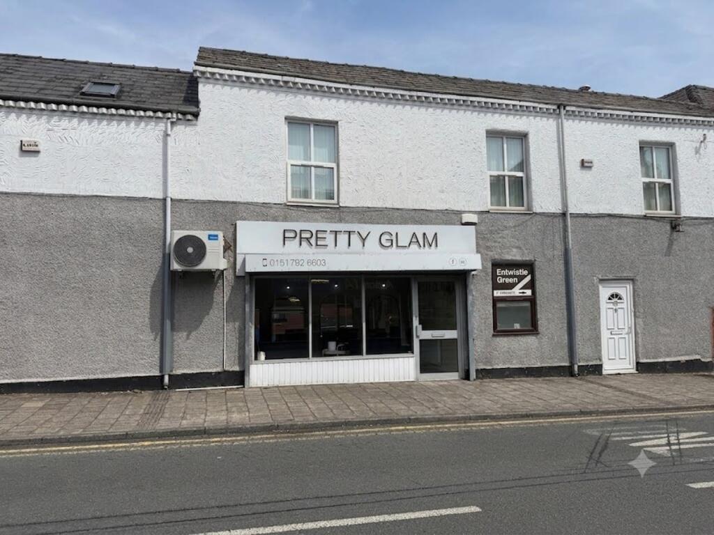 Main image of property: 2B Deacon Road, Widnes, WA8 6EB