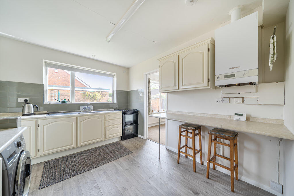 House in Taunton - View 5