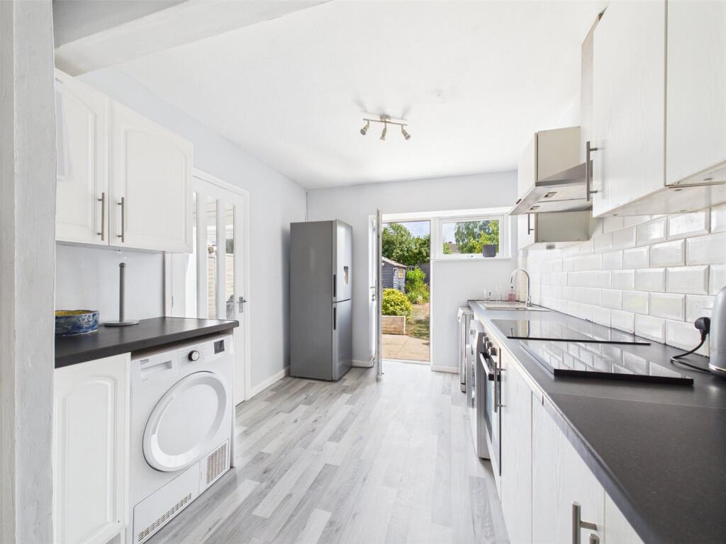 House in Gloucester - View 4