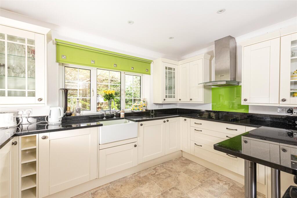 House in Lacey Green, Buckinghamshire - View 2