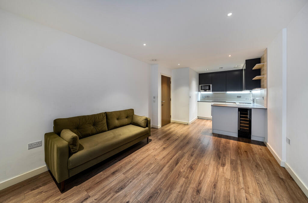 Apartment in London - View 3