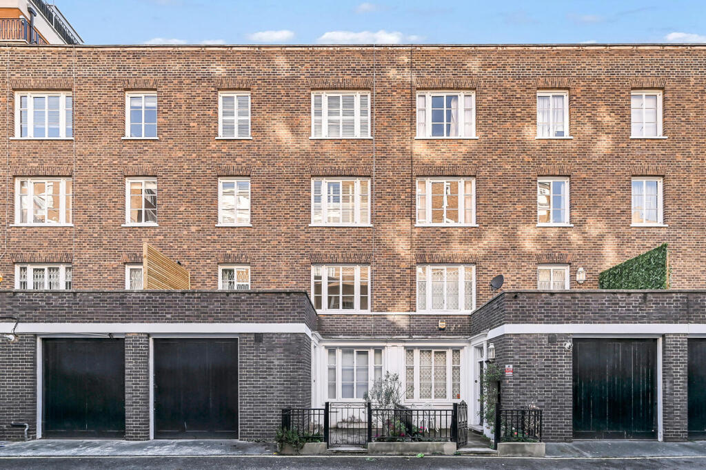 House in London - View 2