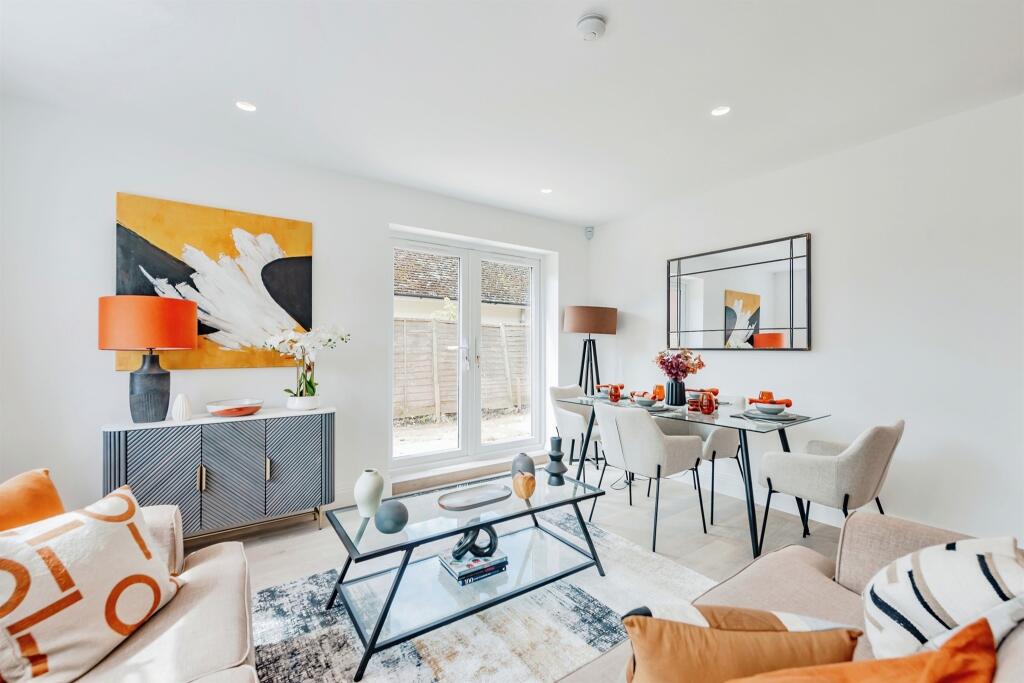 Apartment in Redhill - View 5