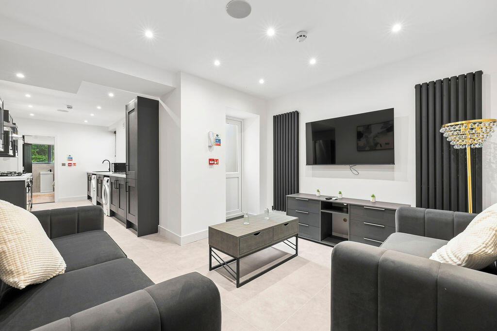 House in Swansea - View 3
