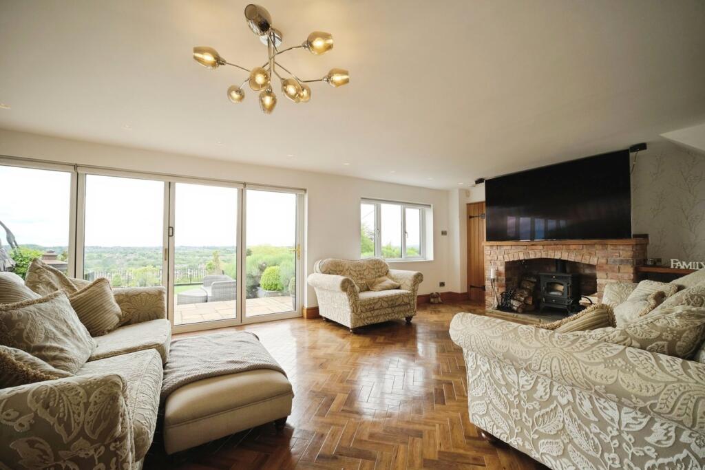 House in Stoke-on-Trent, Baddeley Edge - View 5