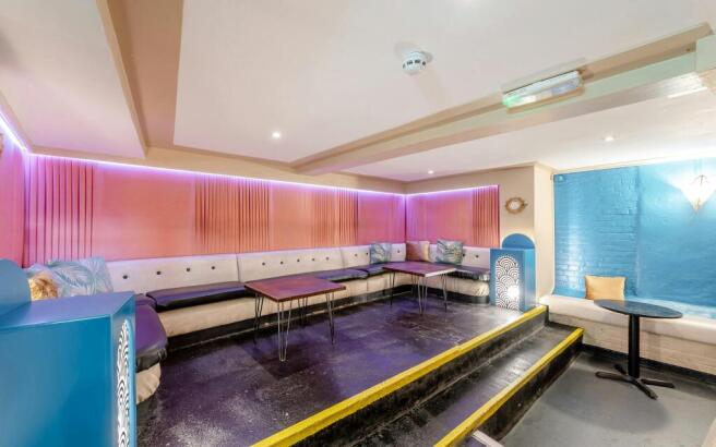 8687371-interior11.jpg