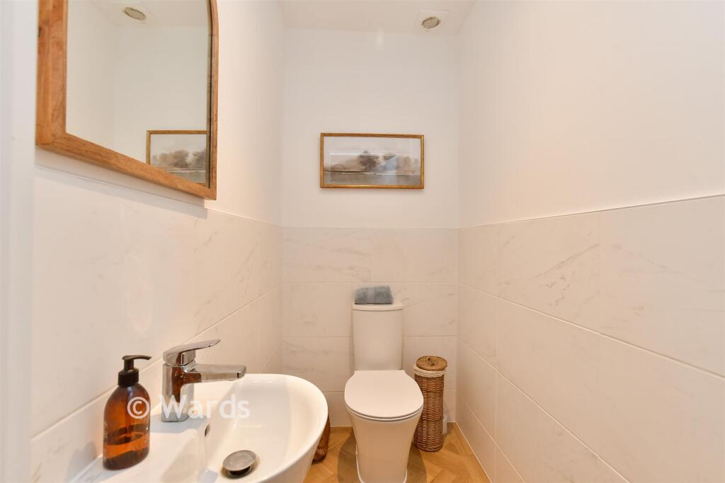 House in Gillingham, Medway - More